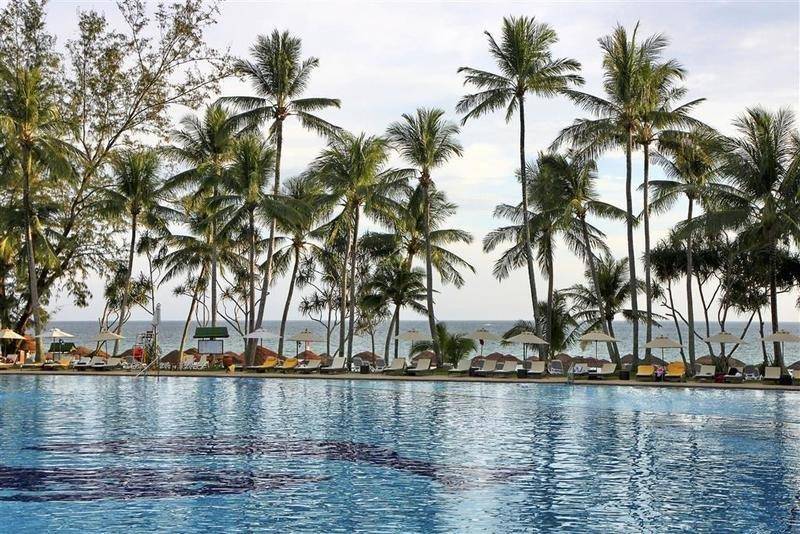 Le Meridien Phuket Beach Resort