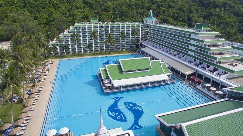 Le Meridien Phuket Beach Resort