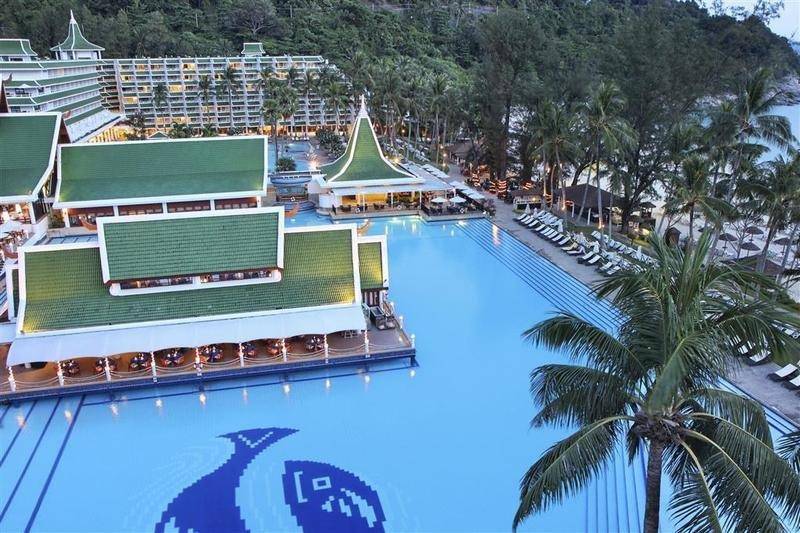 Le Meridien Phuket Beach Resort