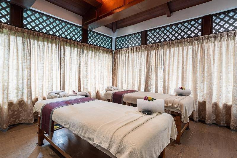 Thavorn Beach Village Resort