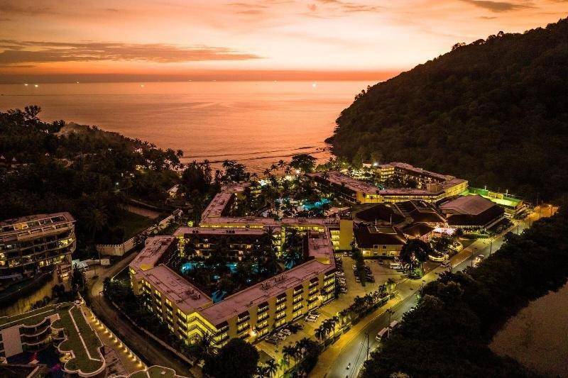 Phuket Marriott Resort & Spa, Merlin Beach