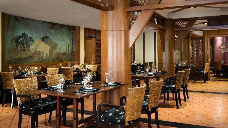 Phuket Marriott Resort & Spa, Merlin Beach