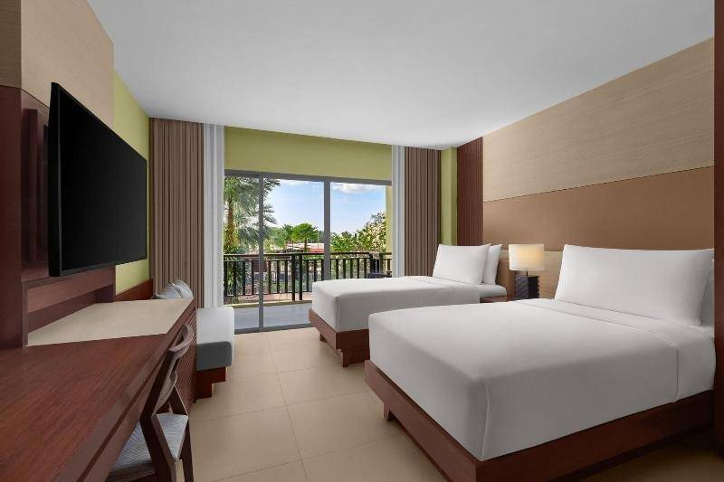 Courtyard by Marriott Patong Beach