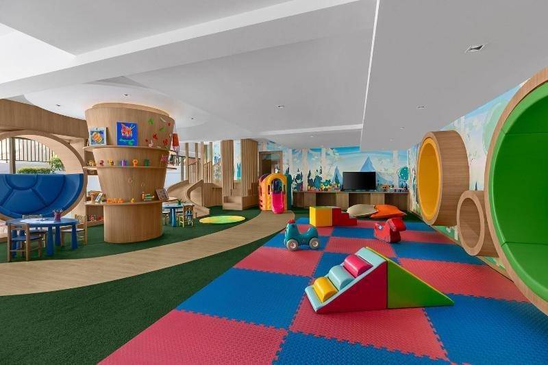 Courtyard by Marriott Patong Beach