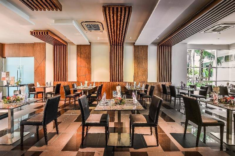 Fishermen's Harbour Urban Resort