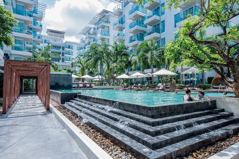 Fishermen's Harbour Urban Resort