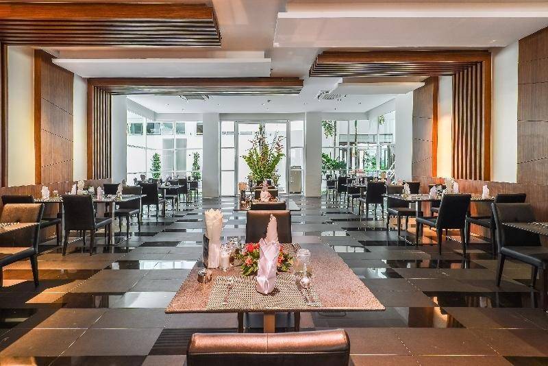 Fishermen's Harbour Urban Resort