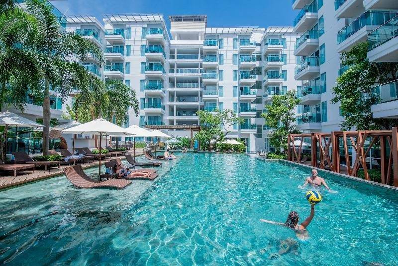 Fishermen's Harbour Urban Resort