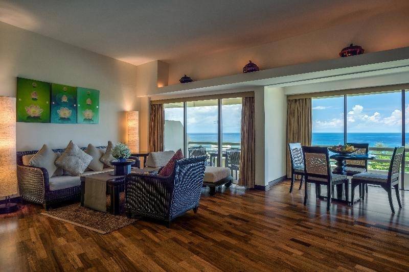 Pullman Phuket Karon Beach Resort