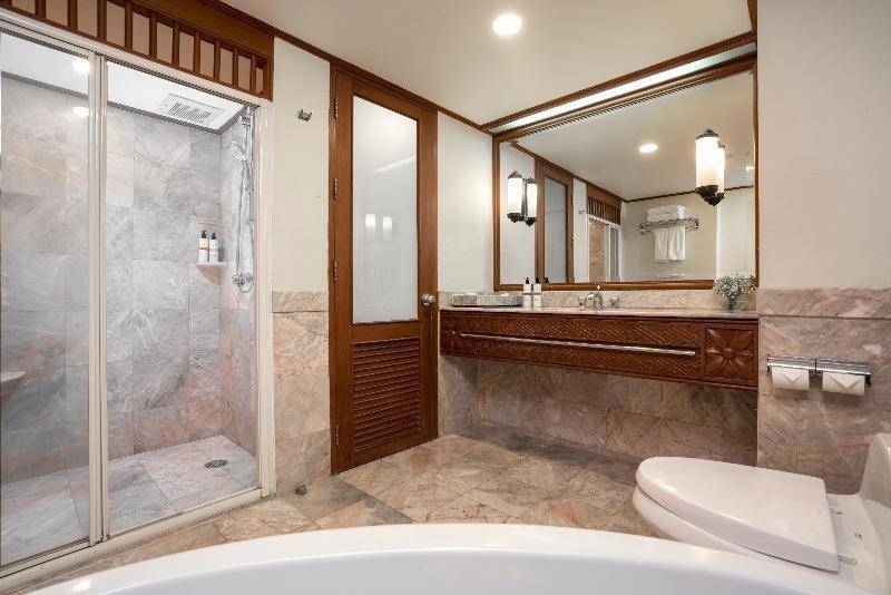 Pullman Phuket Karon Beach Resort