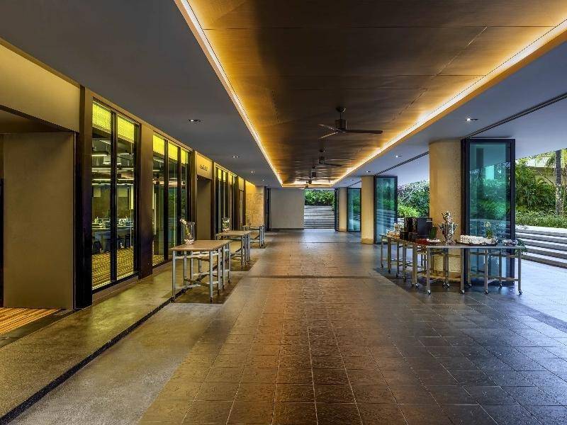 Pullman Phuket Karon Beach Resort