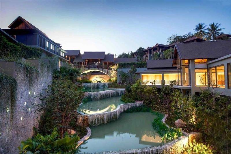 Pullman Phuket Arcadia Naithon Beach