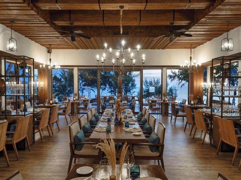 Pullman Phuket Arcadia Naithon Beach