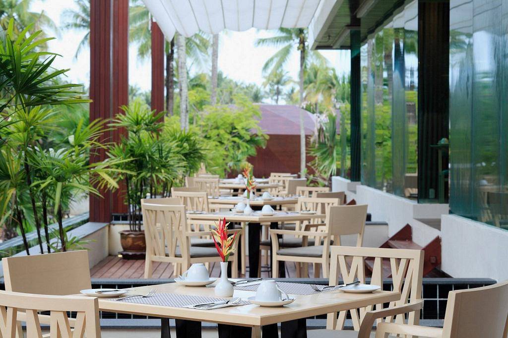 Graceland Khaolak Beach Resort