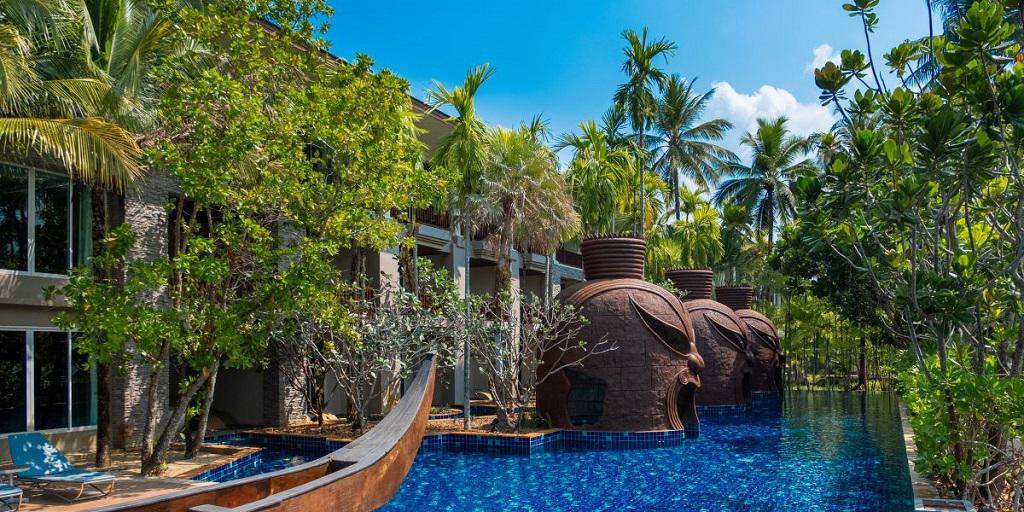 Graceland Khaolak Beach Resort