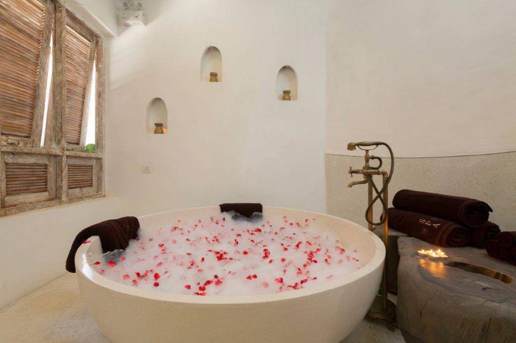 Eden Beach Resort & Spa