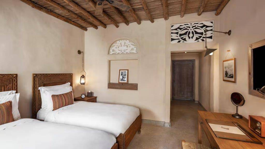 Al Seef Heritage Hotel Dubai, Curio Collection by Hilton