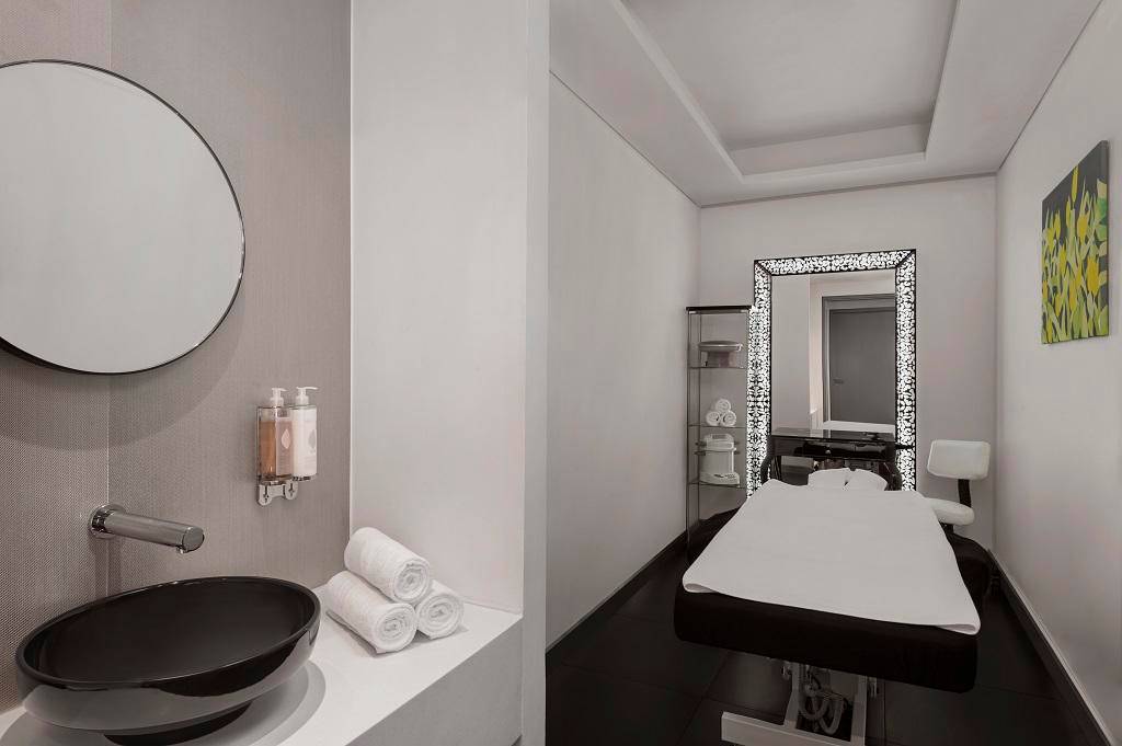 Canopy by Hilton Dubai - Al Seef