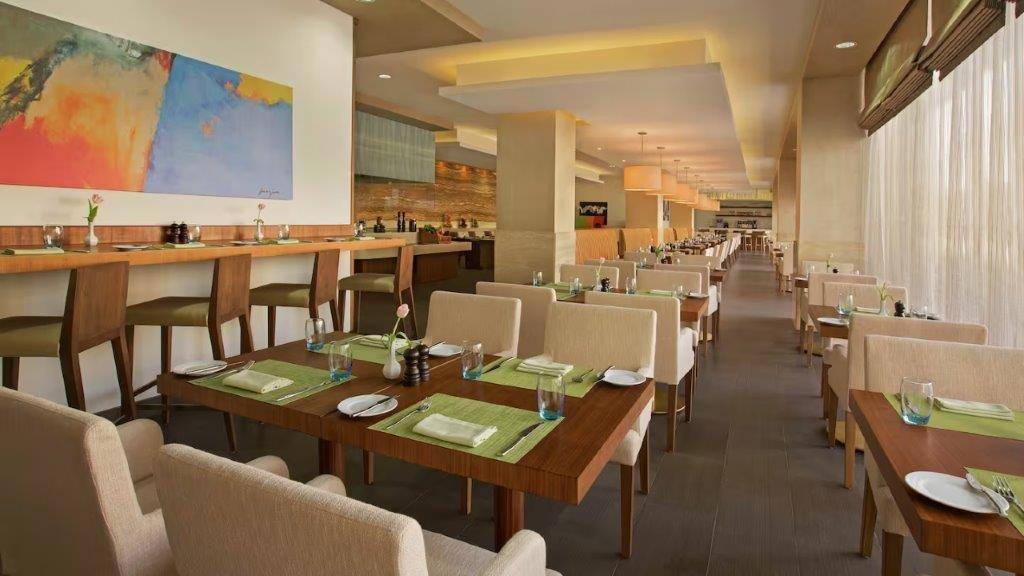 Doubletree By Hilton Hotel & Residences Al Barsha