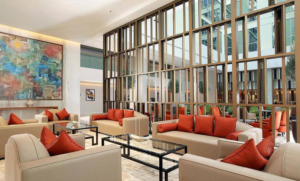 Grand Cosmopolitan Hotel