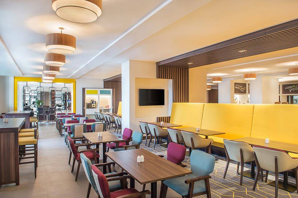 Hampton by Hilton Dubai Airport