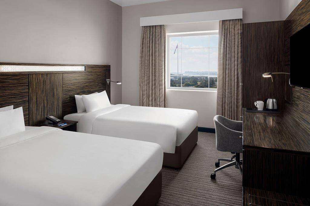 Holiday Inn Express Dubai Jumeirah