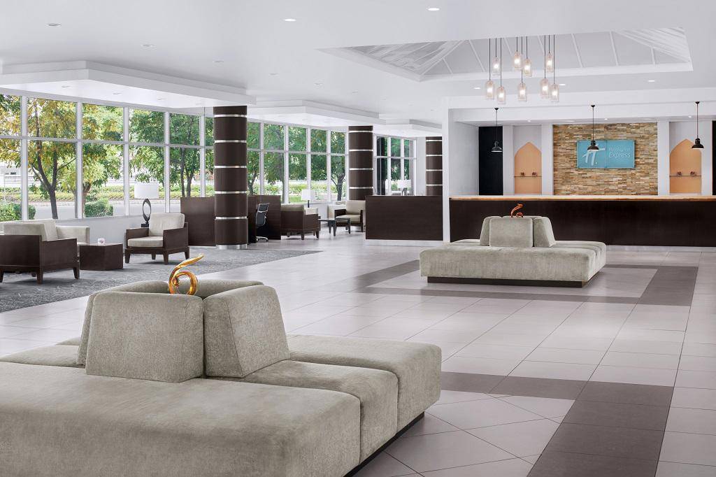 Holiday Inn Express Internet City