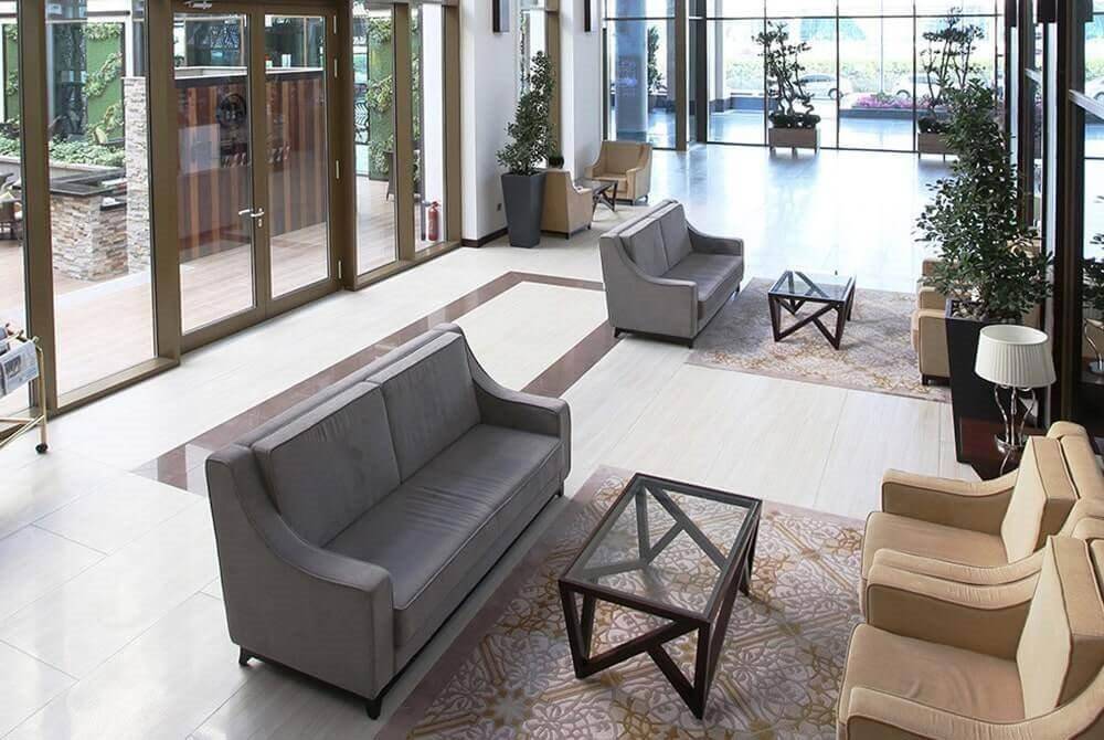 Metropolitan Hotel Dubai