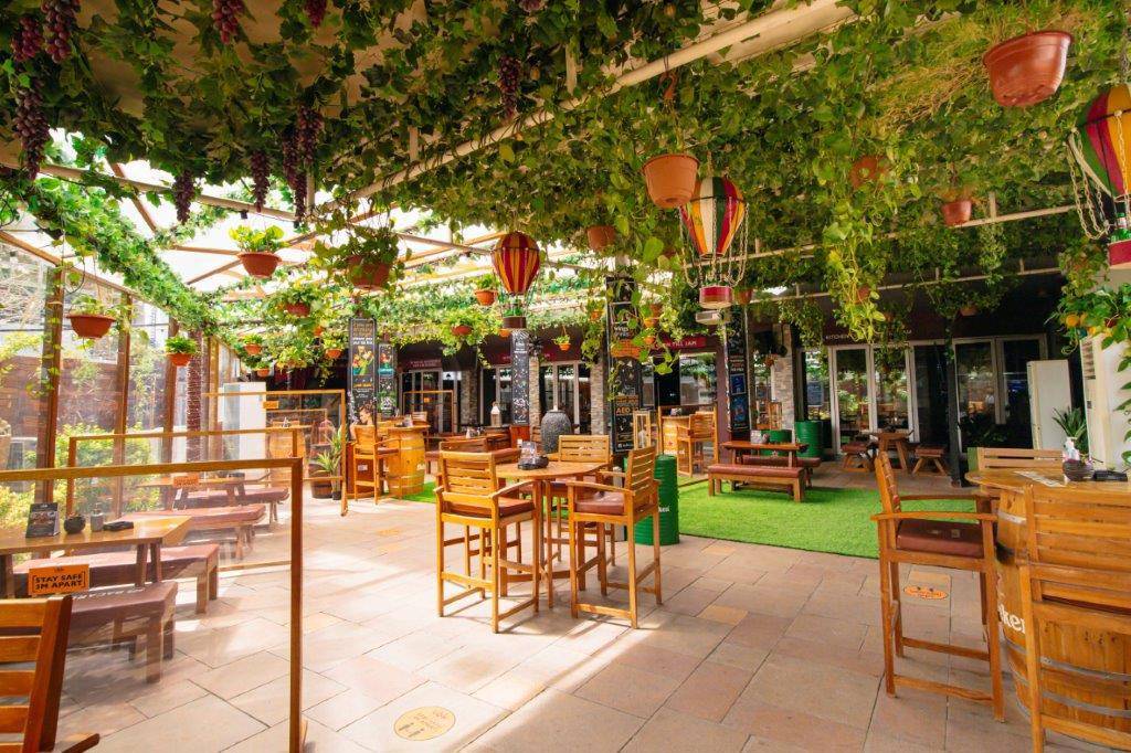 Movenpick Jumeirah Lakes Towers