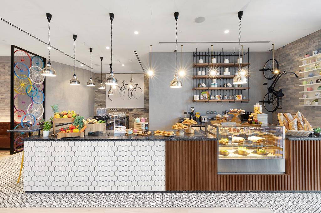 Adagio Premium The Palm