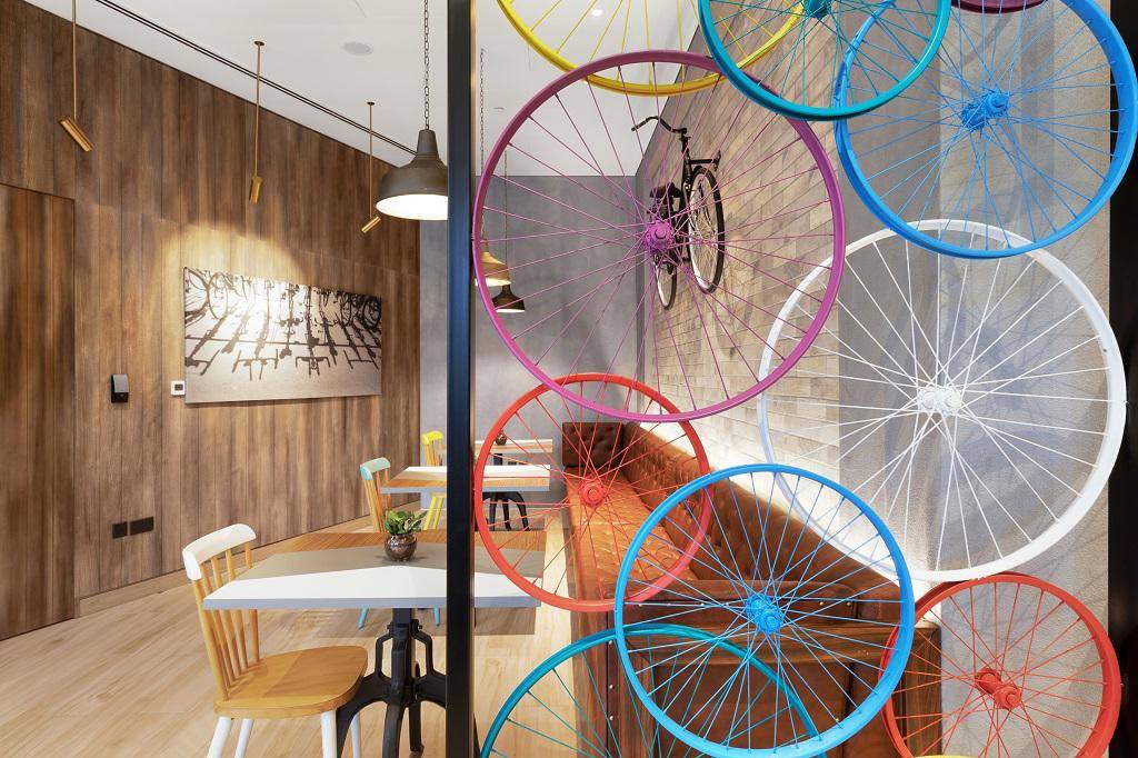 Adagio Premium The Palm