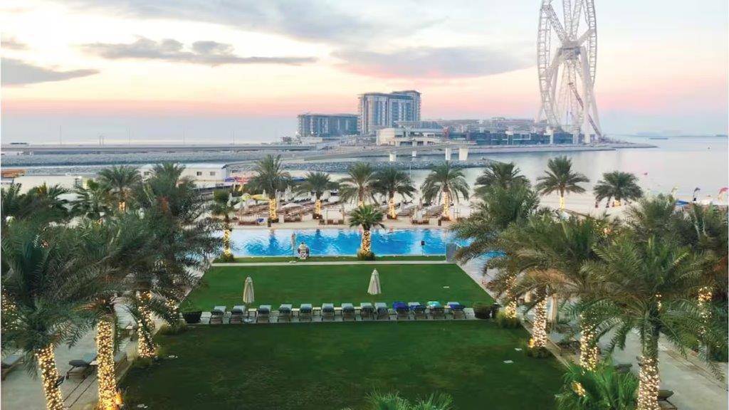 DoubleTree by Hilton Dubai - Jumeirah Beach