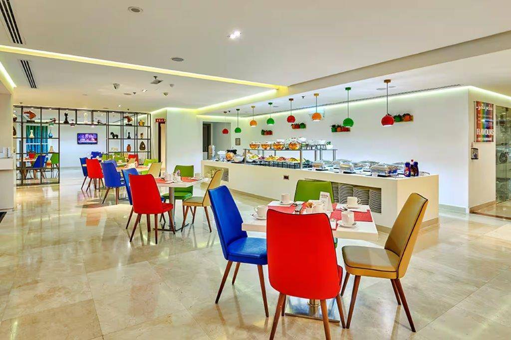 Ramada Hotel & Suites By Wyndham Jbr