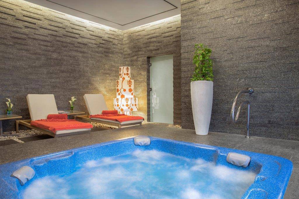 Amwaj Rotana Jumeirah Beach - Dubai