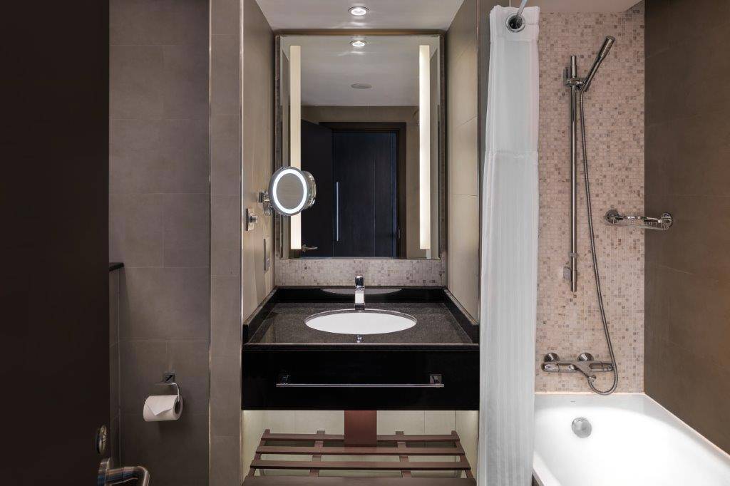 Radisson Blu Hotel & Resort Al Ain