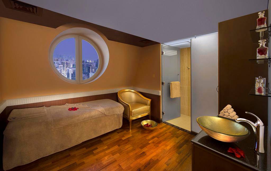 Royal Rose Abu Dhabi, a Curio Collection by Hilton Affiliated Hotel