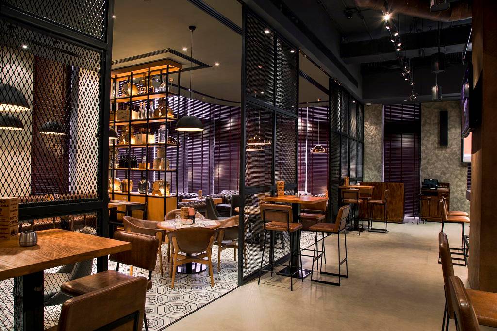 Pearl Rotana Capital Centre