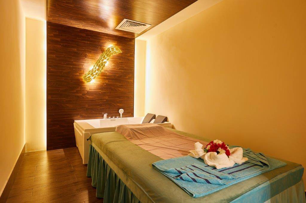 Al Bahar Hotel & Resort