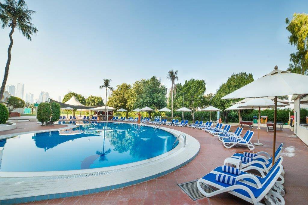 Hotel Holiday International