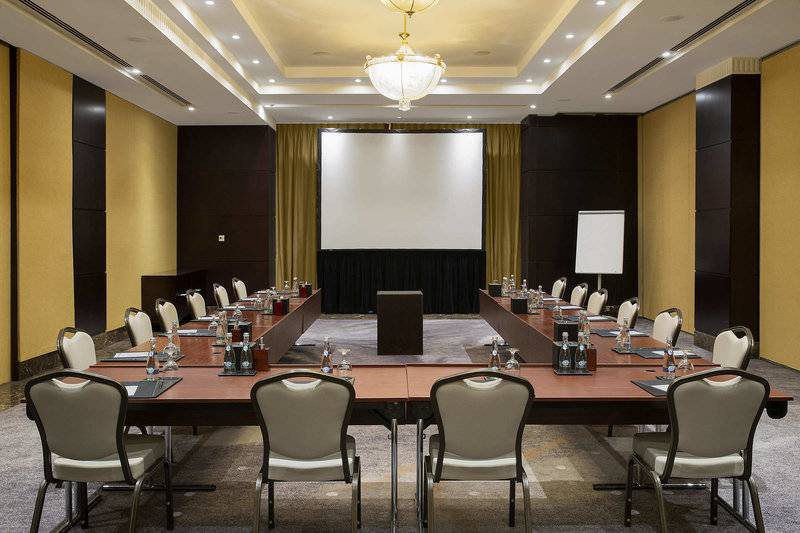 Beach Rotana – All Suites