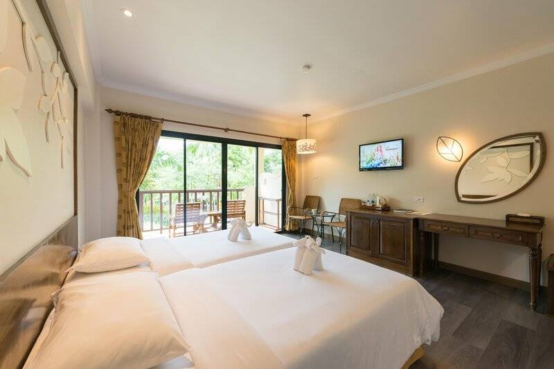  The Leaf on The Sands