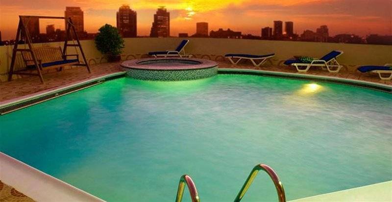 Howard Johnson Plaza By Wyndham