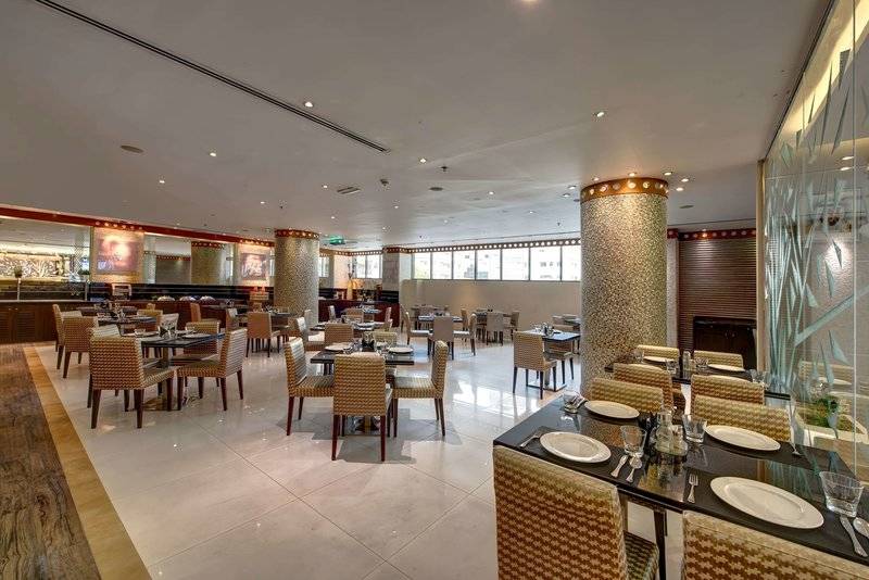 Howard Johnson Plaza By Wyndham