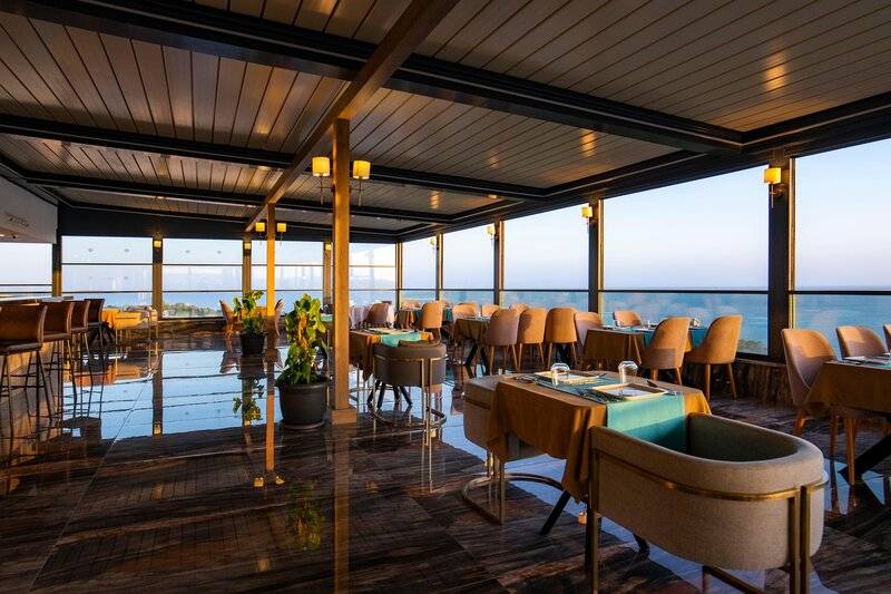 Maril Beach & Spa Hotel