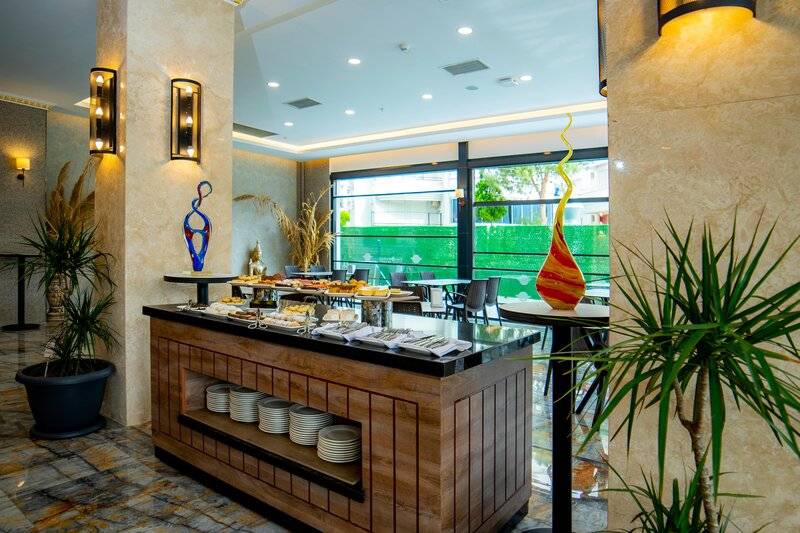 Maril Beach & Spa Hotel