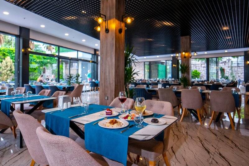 Maril Beach & Spa Hotel