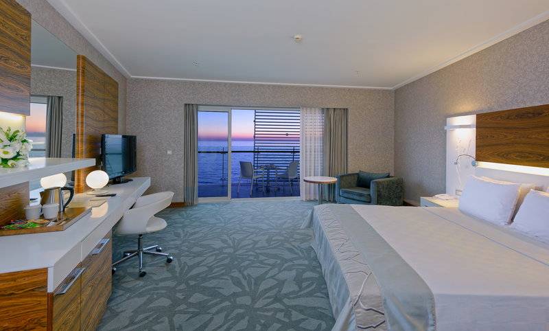 Gold Island Selected