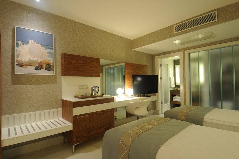 Gold Island Selected