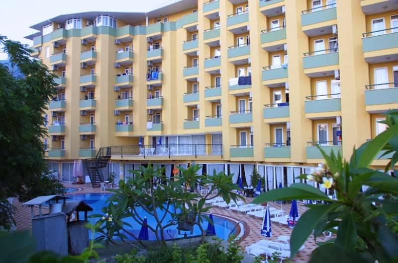 Kleopatra Dreams Beach