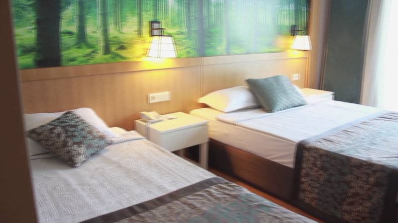 LRS Lake & River Side Hotel & Spa